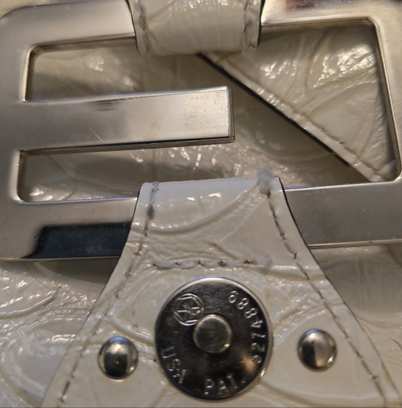 GUESS Y2K Cream Croc Embossed Buckle Satchel Shoulder Bag #9637 Studded Vintage - Picture 16 of 16